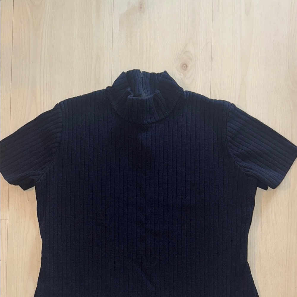 St. John Navy Ribbed Short Sleeve Top